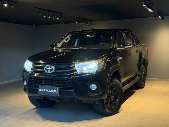 TOYOTA HILUX 2.8 SRV 4X4 CD 16V DIESEL 4P AUTOMÁTICO TOYOTA HILUX 2.8 SRV 4X4 CD 16V DIESEL 4P AUTOMÁTICO